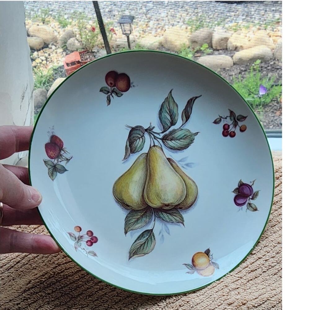 Vintage Springfield England Pear Fruit Salad Luncheon Plate Green Trim 8.5"
